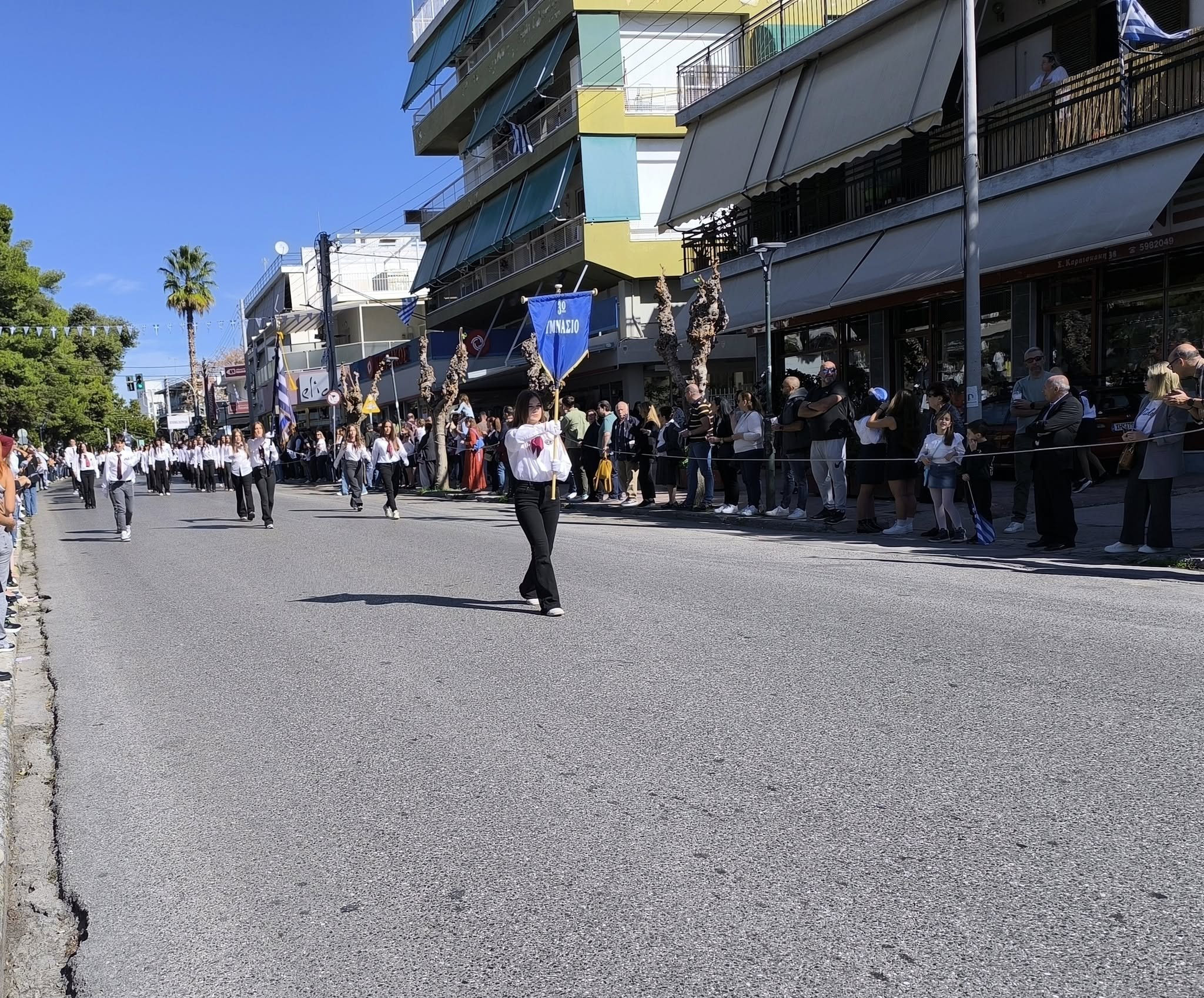 Με λαμπρότητα στο Χαϊδάρι οι εκδηλώσεις για την Εθνική Εορτή της 28ης Οκτωβρίου 28 Με λαμπρότητα στο Χαϊδάρι οι εκδηλώσεις για την Εθνική Εορτή της 28ης Οκτωβρίου 27