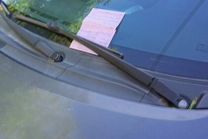 Χαϊδάρι: "Η ήσυχη γειτονιά που δεν έχει ούτε αργίες ούτε σχόλη!" 6 Χαϊδάρι: "Η ήσυχη γειτονιά που δεν έχει ούτε αργίες ούτε σχόλη!" 5
