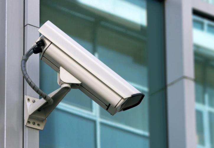 Κάμερες βιντεοεπιτήρησης σε σχολείο: Η διαφωνία Συλλόγου Γονέων και Δήμου Χαϊδαρίου για τοποθέτηση σε δημοτικό σχολείο 15