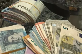 Επιχείρηση 400 αστυνομικών για γιγάντιο κύκλωμα τηλεφωνικών απατών, σε Αγία Βαρβάρα, Ασπρόπυργο, Ζευγολατιό 31