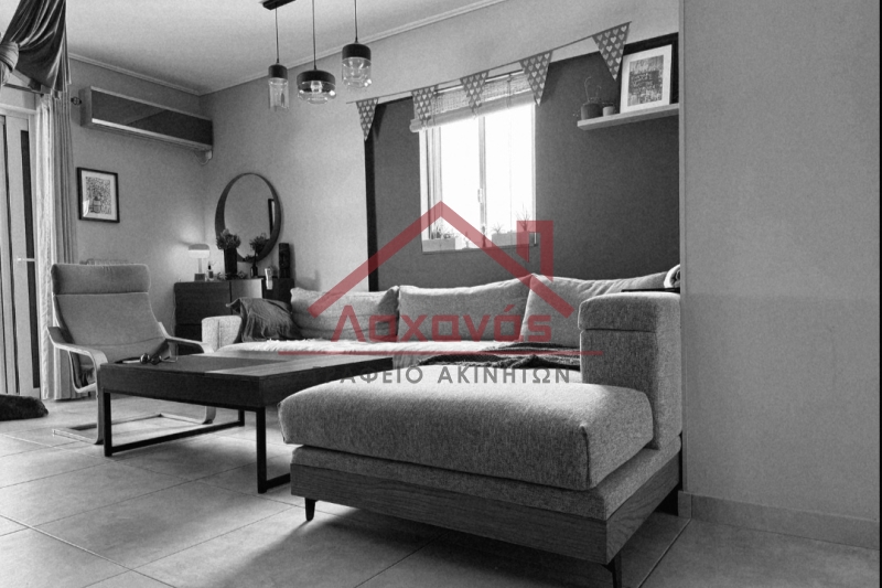 Αγία Βαρβάρα - Κορυδαλλός: Πωλείται ανακαινισμένο διαμέρισμα 92 τμ., 210.000 €, κοντά στο Μετρό 1