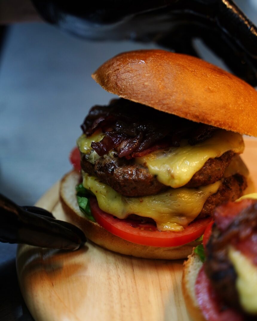 Palatino Pizzeria: Από την νόστιμη πίτσα μέχρι τα πιο λαχταριστά burgers του Χαϊδαρίου 15