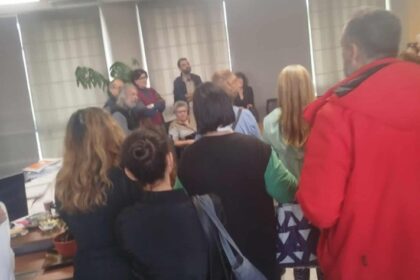 Συγκέντρωση διαμαρτυρίας στο γραφείο του Μιχάλη Σελέκου 3