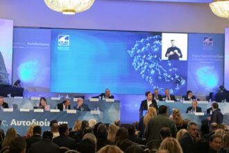 Η εισήγηση του Βαγγέλη Ντηνιακού στο Συνέδριο της ΚΕΔΕ 29