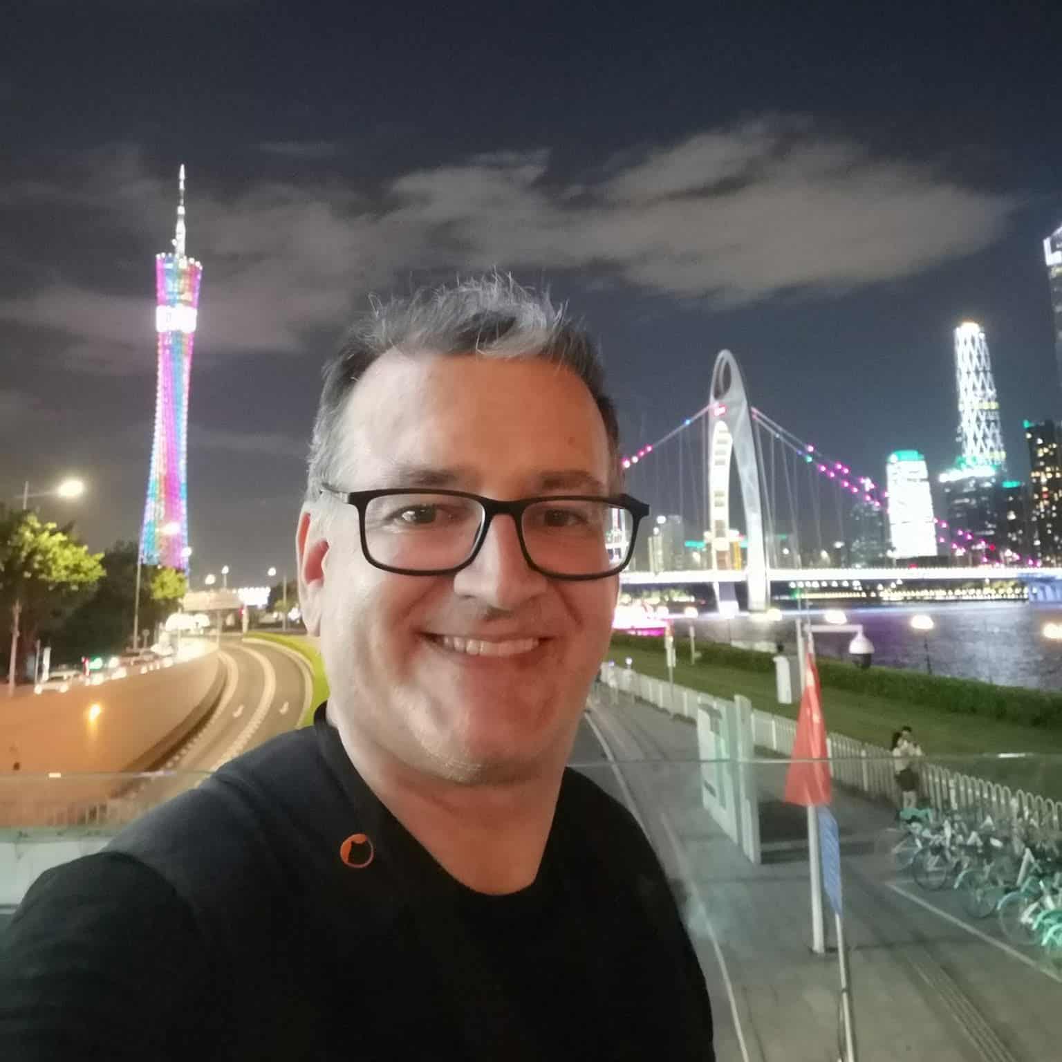 Από το ΕΠΑΛ Χαϊδαρίου καθηγητής σε Πανεπιστήμιο της Κίνας! - Ο Χρύσανθος Ξάνθης "ζει τον μύθο του" 7