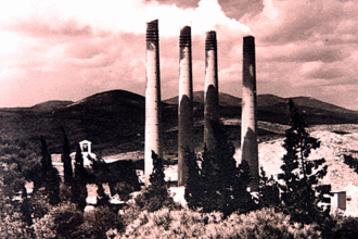 Στην Ελευσίνα τα φουγάρα γίνονται μνήμη: Η ιστορία του εργατικού κινήματος στο προσκήνιο 45