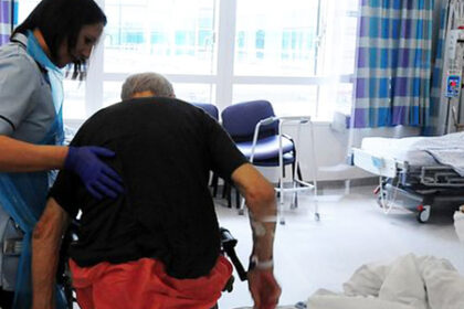 Παράνομες αποκλειστικές στο Αττικόν - Επιχείρηση της Αστυνομίας 5