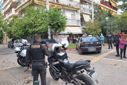 Απέτυχε η επιχείρηση κατάσχεσης κατοικίας - Ανθρώπινη ασπίδα 5