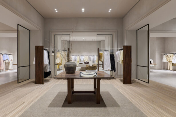 Γιατί η Zara κλείνει καταστήματα 115