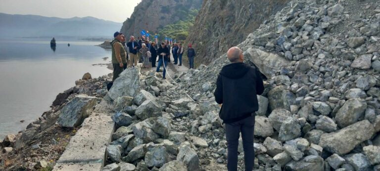 Οδικό έργο στον δρόμο Αλεποχωρίου - Σχίνου με την ιδιαίτερη γεωμορφολογία 1