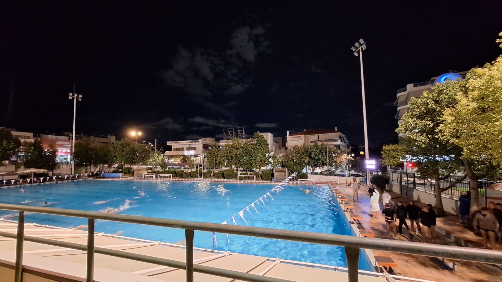 Ημίφως: Τι συμβαίνει στο Κολυμβητήριο Χαϊδαρίου 3