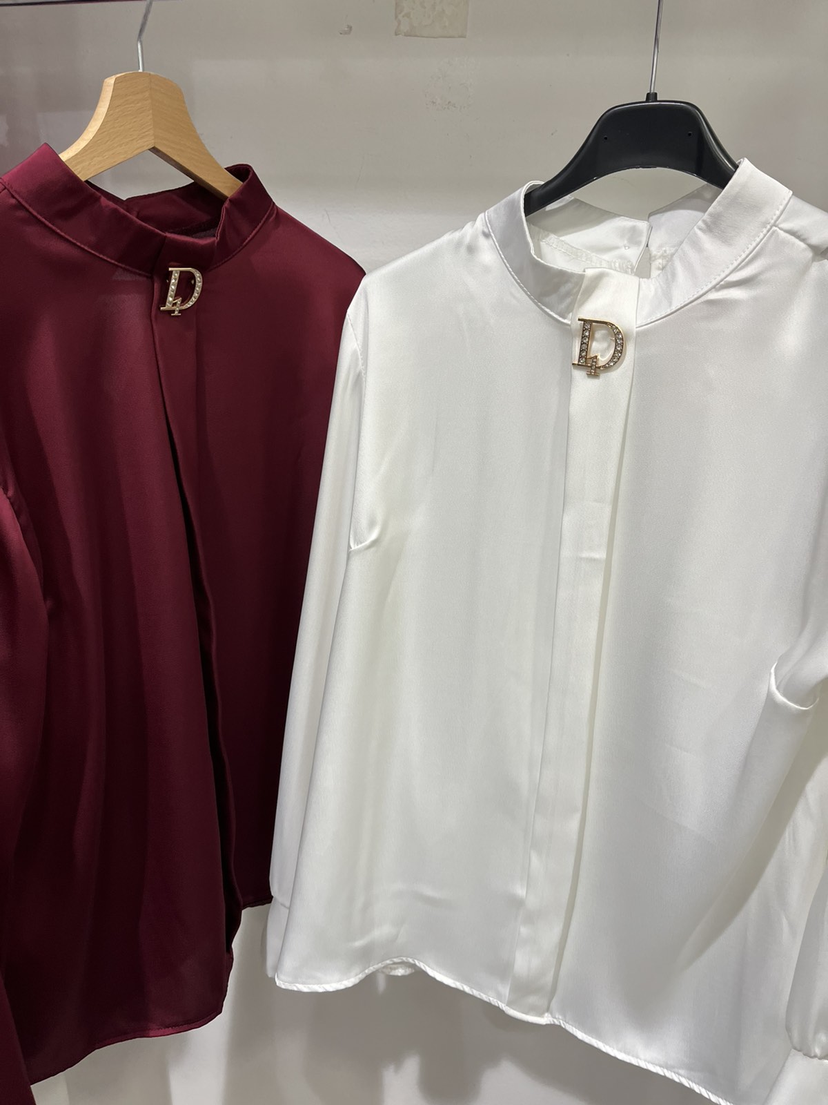 Δείτε τη λαμπερή συλλογή ρούχων του Be Queen και βρείτε το outfit σας για κάθε στιγμή των γιορτών! 22 Δείτε τη λαμπερή συλλογή ρούχων του Be Queen και βρείτε το outfit σας για κάθε στιγμή των γιορτών! 21