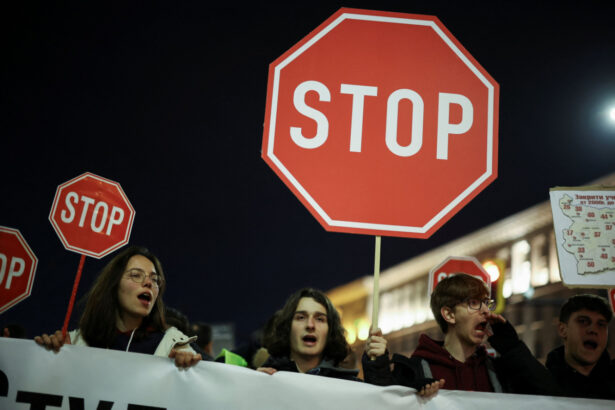 Από τα Τέμπη στο Βίλνιους - Η Η υπαρξιακή κρίση της Ευρώπης 103