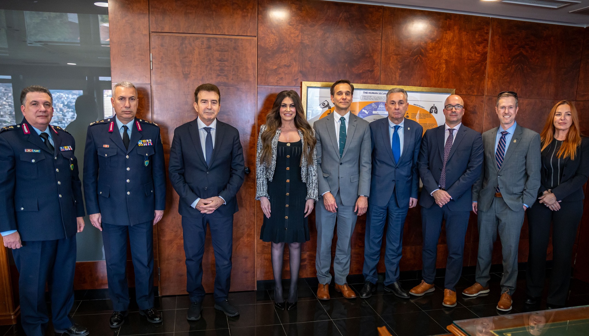 Συνάντηση Χρυσοχοΐδη - Γκίλφοϊλ. Συζητήθηκε το ζήτημα της βίζας 5