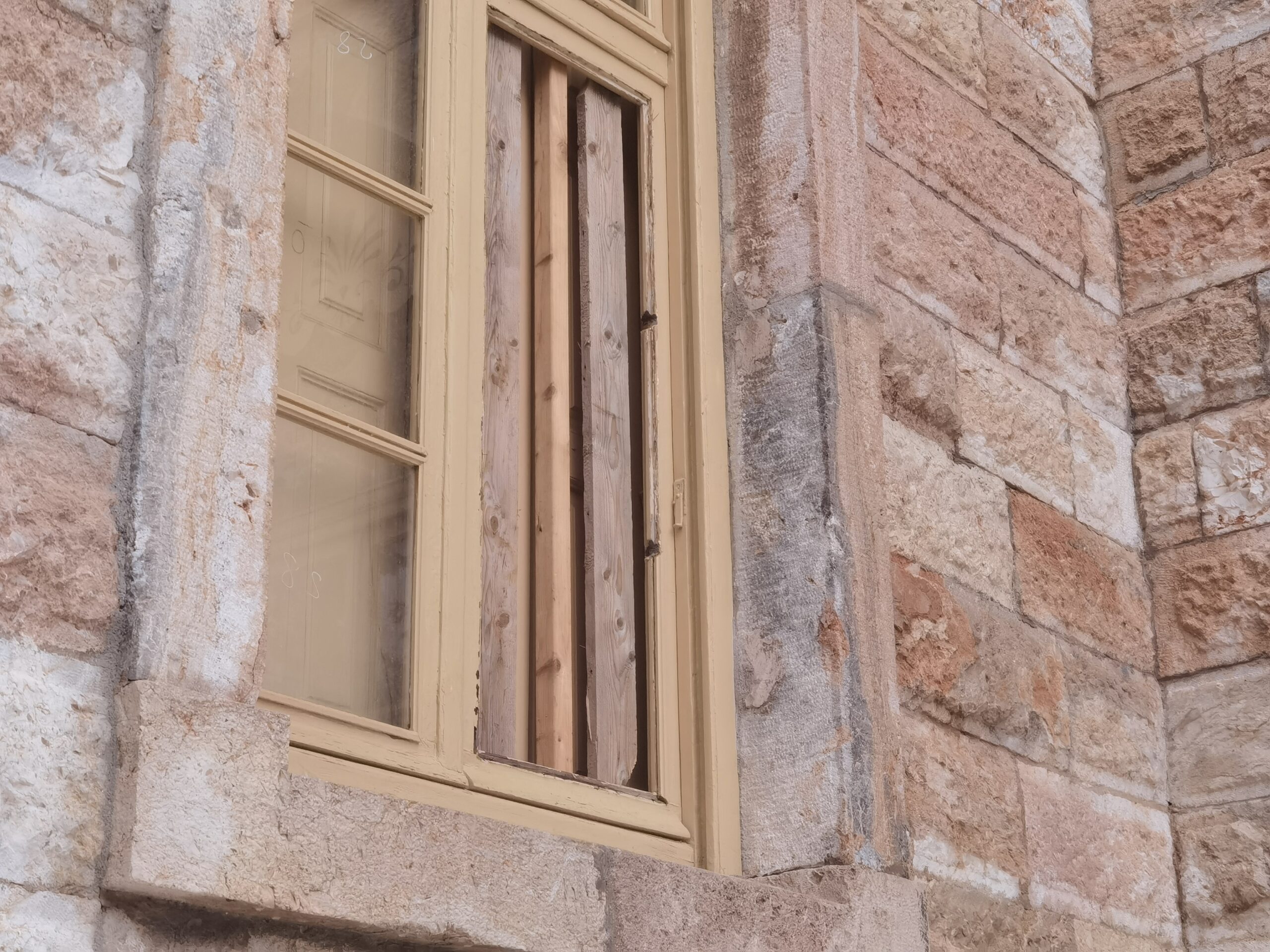 Οι καταιγίδες βρήκαν το Παλατάκι με μια απαράδεκτη ζημιά - "Παθαίνω σοκ!" 7