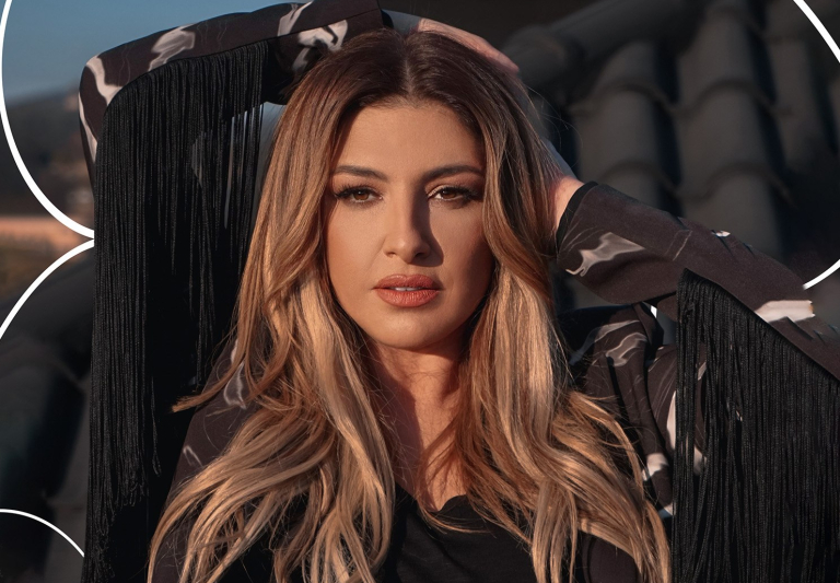 Νέα ημερομηνία - Το Περιστέρι ανάβει το Χριστουγεννιάτικο Δέντρο με μεγάλη συναυλία της Έλενας Παπαρίζου 1