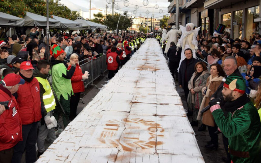 Ορατή από το διάστημα η φετινή Βασιλόπιτα του Παχατουρίδη: Θα απλώνεται σε όλη τη Λ. Θηβών! 1