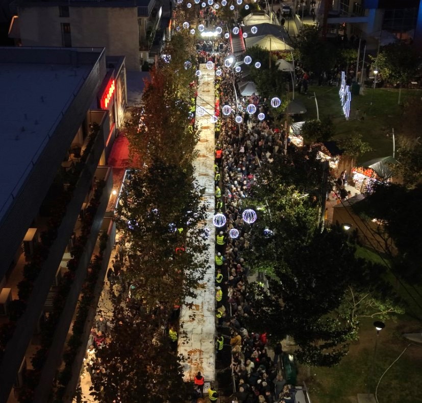 80.000 κομμάτια, 10 τόνοι, 100 μ. - Παχατουρίδης: Η Βασιλόπιτά μας ενισχύει το αίσθημα της κοινότητας 1