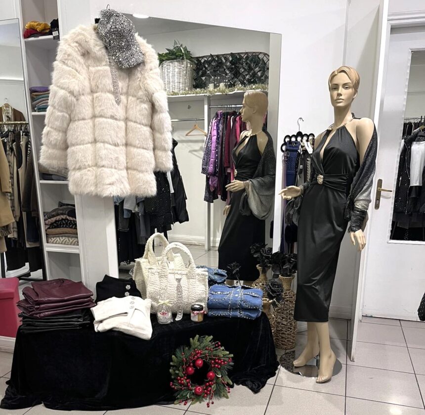 Δείτε τη λαμπερή συλλογή ρούχων του Be Queen και βρείτε το outfit σας για κάθε στιγμή των γιορτών! 1