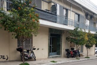 Εργασίες στο πεζοδρόμιο στις 3 τα ξημερώματα! 23