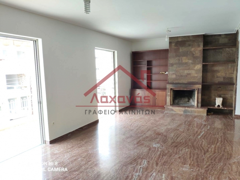 Ευκαιρία τώρα: Πωλείται μεζονέτα στην Πετρούπολη, που συνδυάζει άνεση και λειτουργικότητα 1