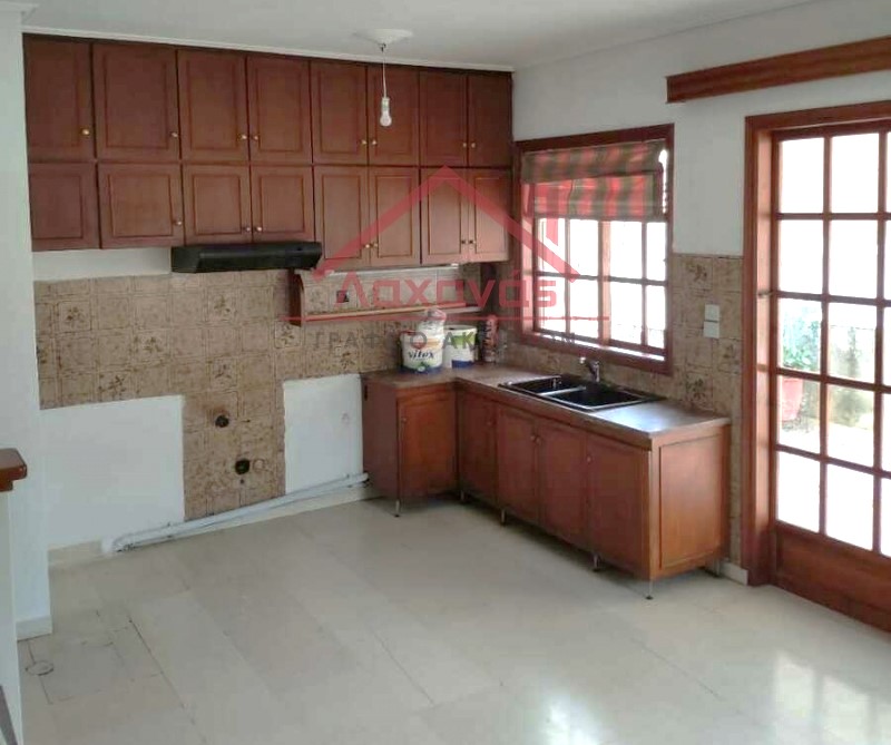 Ευκαιρία τώρα: Πωλείται μεζονέτα στην Πετρούπολη, που συνδυάζει άνεση και λειτουργικότητα 3