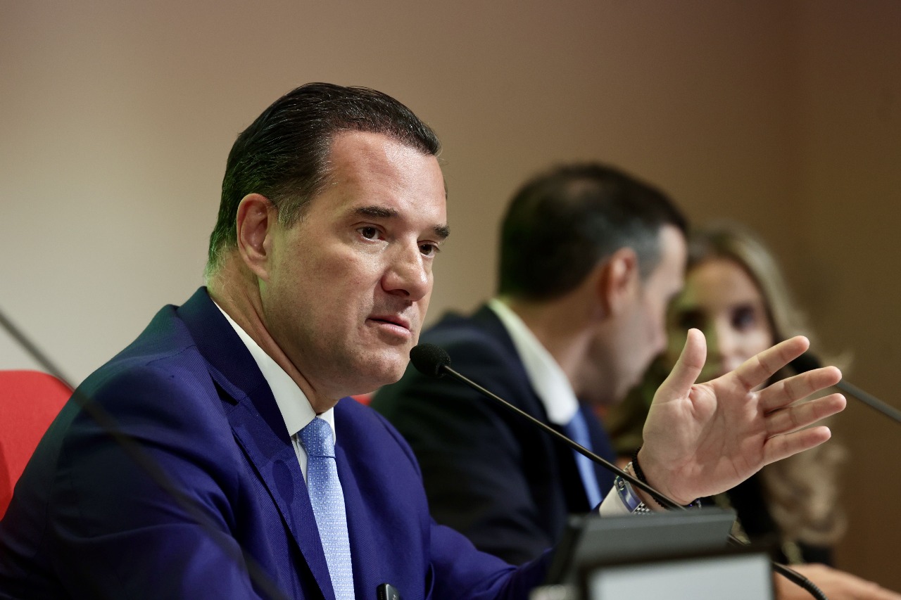 Γεωργιάδης για τα ράντζα στο Αττικόν: Σε 1,5 χρόνο το ζήτημα θα έχει λυθεί - Τι είπε για το "Λοιμωδών" 3