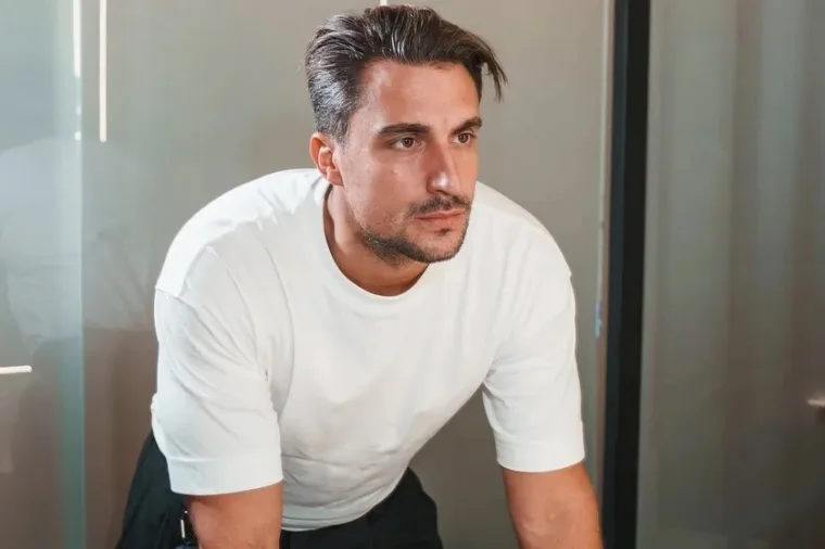 Περιστέρι: Πλημμύρισε το spa του Σάκη Κατσούλη 1