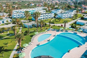 Κινέττα: Στο “σφυρί” μεγάλο ξενοδοχείο 29