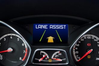 Τραγωδία στη Ρουμανία: Πόσο πιθανό είναι αφαιρέσει το lane assist το έλεγχο του οχήματος από τον οδηγό; 25