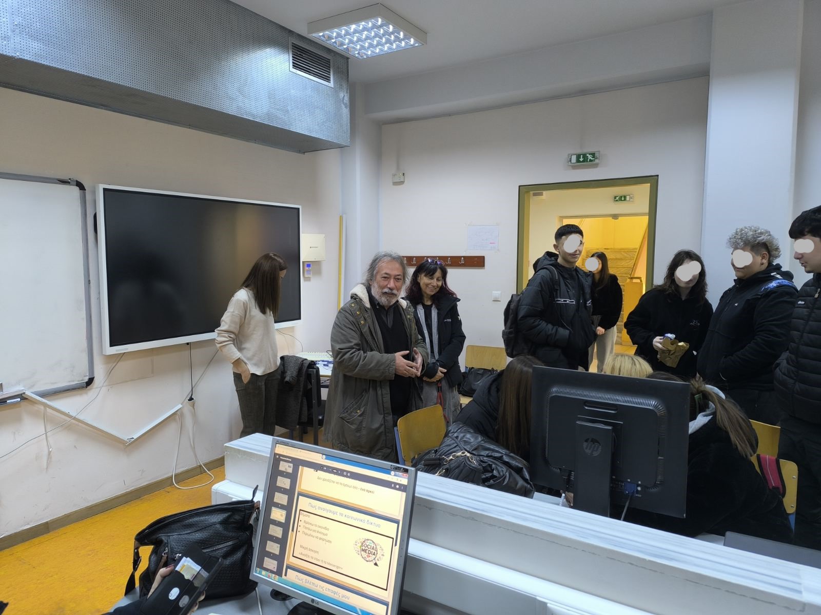 Η τεχνολογία εμπνέει! Μαθητές έγιναν δάσκαλοι και παππούδες μαθητές 4 Η τεχνολογία εμπνέει! Μαθητές έγιναν δάσκαλοι και παππούδες μαθητές 3