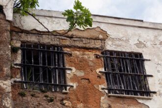 Διευκρινίσεις - αποκατάσταση λαθεμένων πληροφοριών για το Μπλοκ 15 33