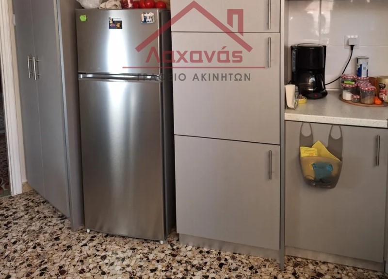 Πωλείται ανακαινισμένο διαμέρισμα στην Πετρούπολη 7