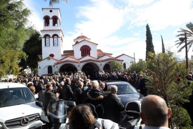 Σε κλίμα οδύνης το τελευταίο αντίο στον Θανάση Σκουρτόπουλο - Πλήθος κόσμου στην Παναγίτσα 111