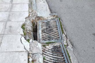 "Όταν πέσει κάποιος μέσα…" 27