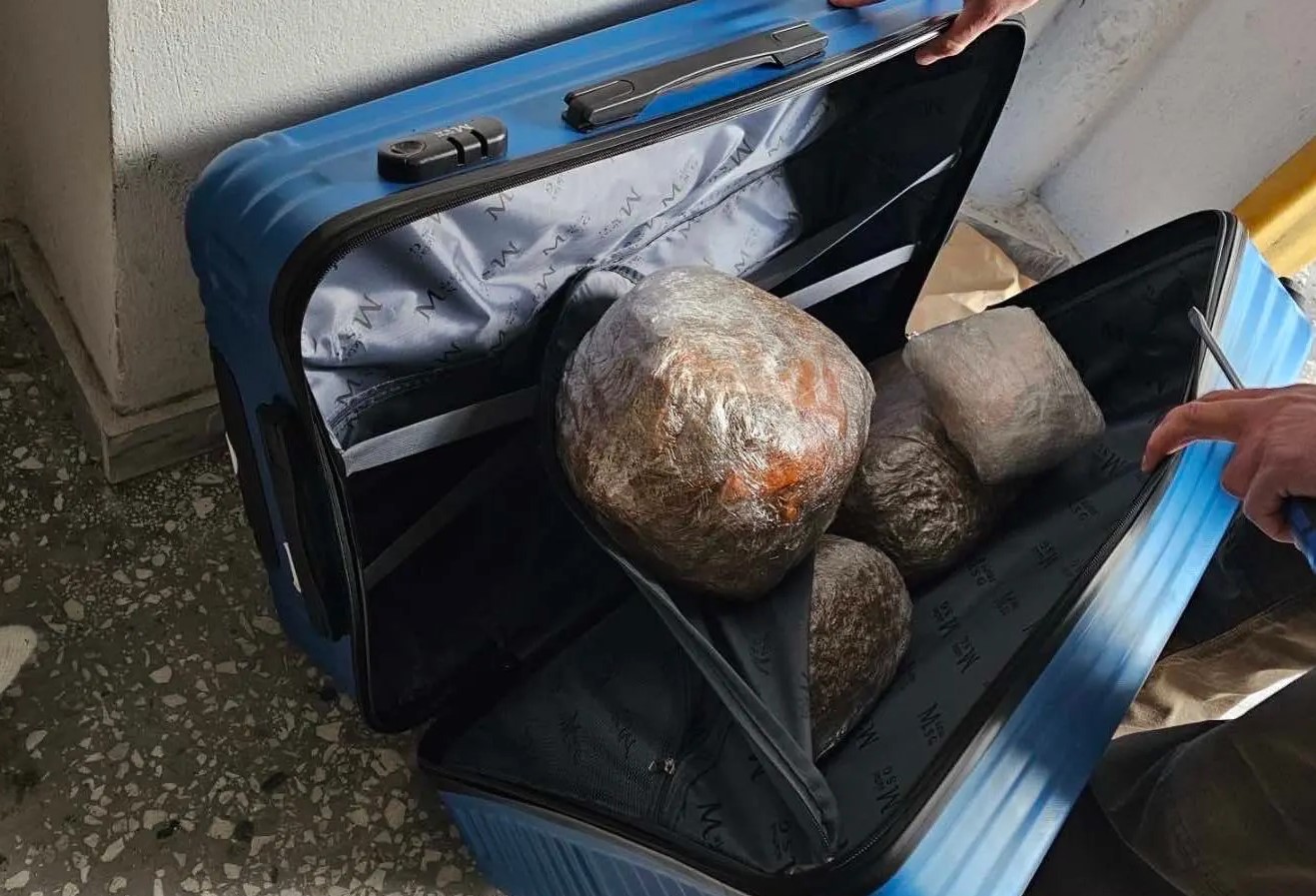 Τεράστιοι τζίροι για σπείρα κλεφτών ΙΧ - Πλαστά έγγραφα, διαλυτήρια και αγγελίες πώλησης σε ιστοσελίδες 7