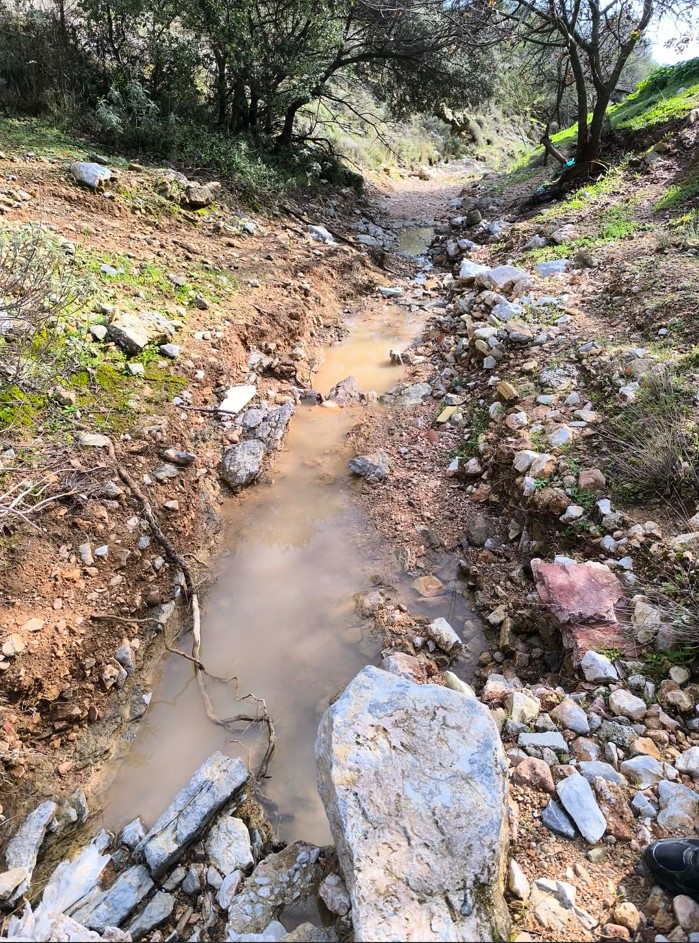 Η... νέα Γλυφάδα οικοδομείται εντατικά: Τα ρέματα του Ποικίλου και η "οικιστική αξιοποίηση" του Ν. Δένδια στο Χαϊδάρι 7