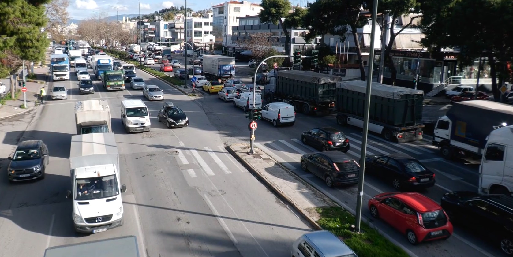 Κατάσταση αποκλεισμού στη Λεωφόρο Αθηνών 3