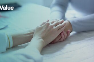 Δωρεά της doValue για τους καρκινοπαθείς ανάβει φωτιές στο Αττικόν 31