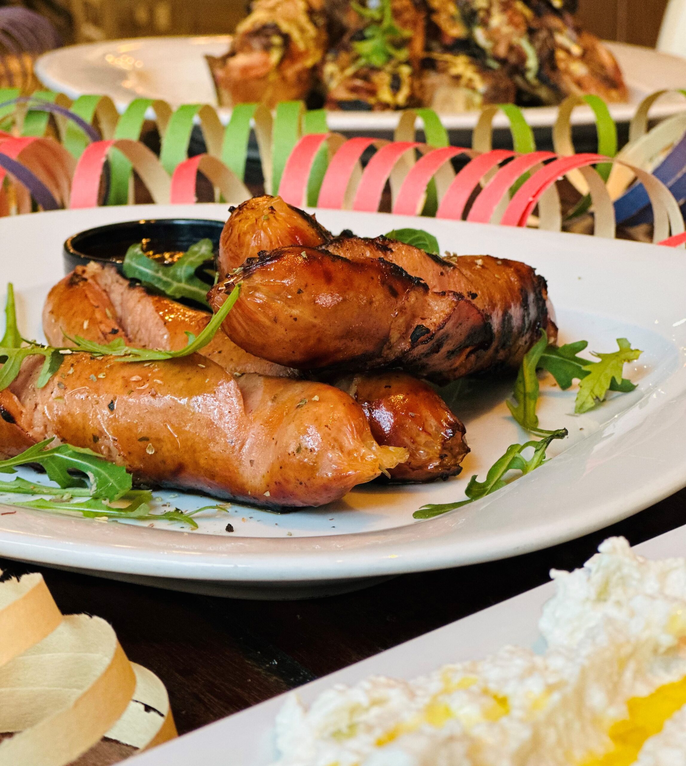 Μουσική Παραδοσιακή Τσικνοπέμπτη πολύ κοντά στο κέντρο, αλλά μέσα σε ένα καταπράσινο τοπίο 7