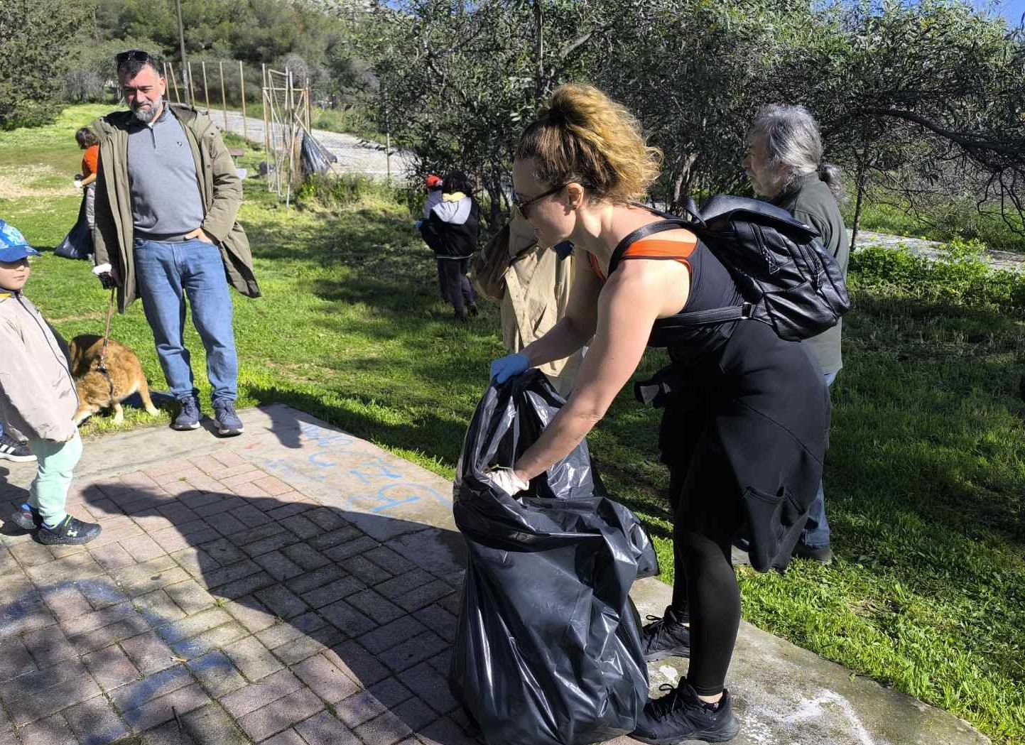 Δράση πρώτη: Καθαρίστηκε το Πάρκο Νεολαίας 5