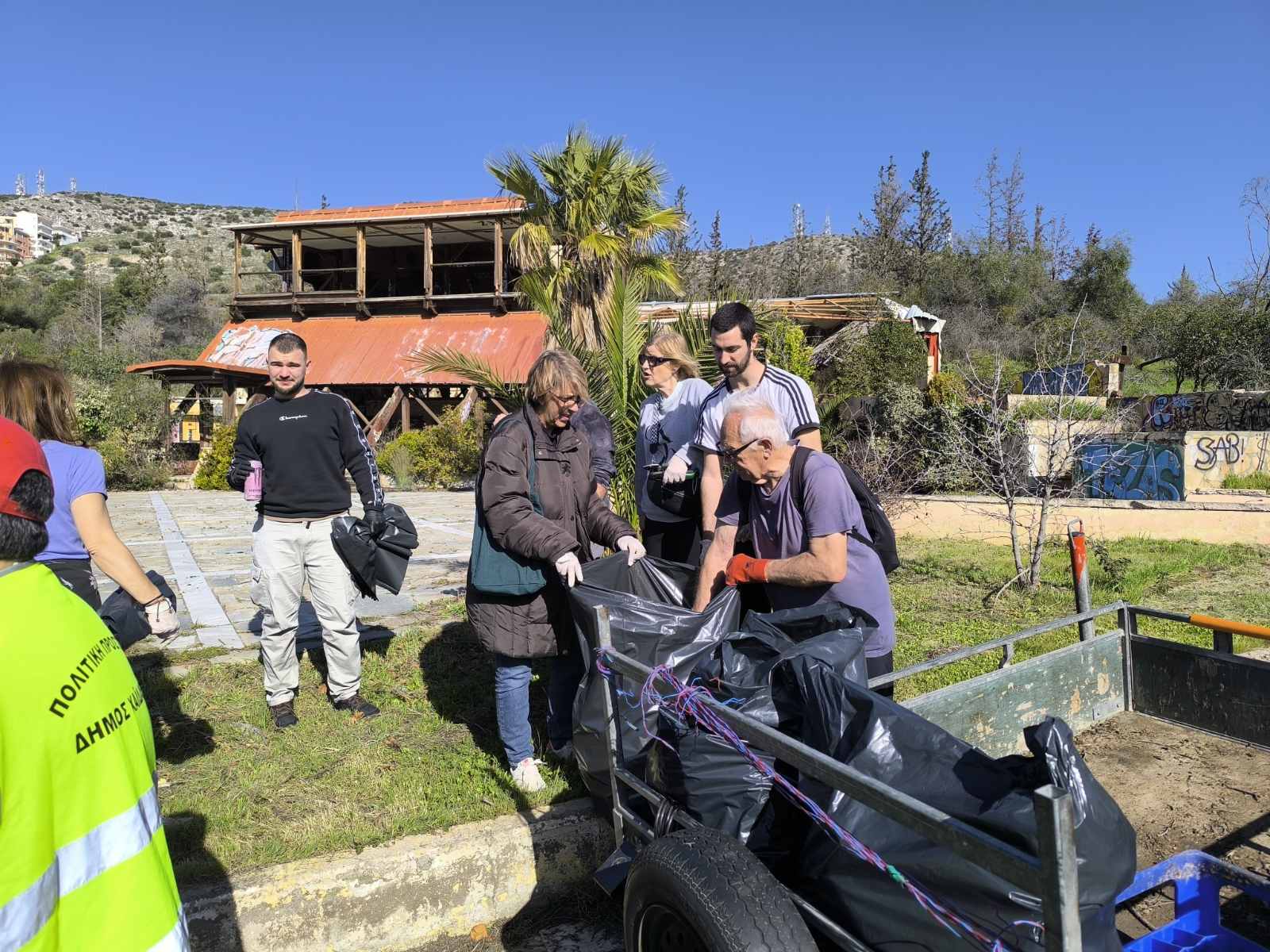 Δράση πρώτη: Καθαρίστηκε το Πάρκο Νεολαίας 3