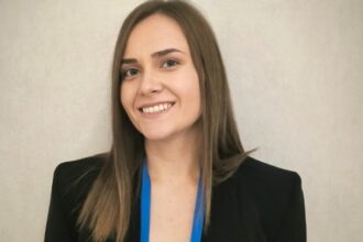 Τα Εκπαιδευτήρια Νέα Παιδεία συγχαίρουν την Έλενα Θάνου για τη διάκριση και την υποτροφία της 27