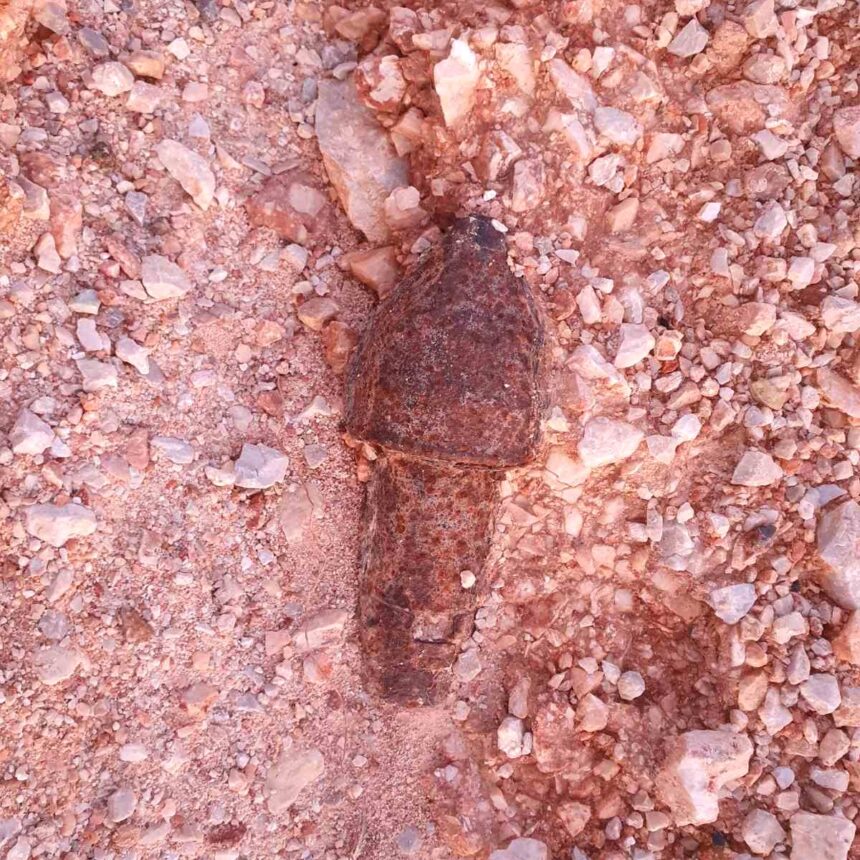 Περιπατητές βρήκαν κι άλλο άσκαστο βλήμα στον Σκαραμαγκά - Κινητοποίηση των αρχών 15