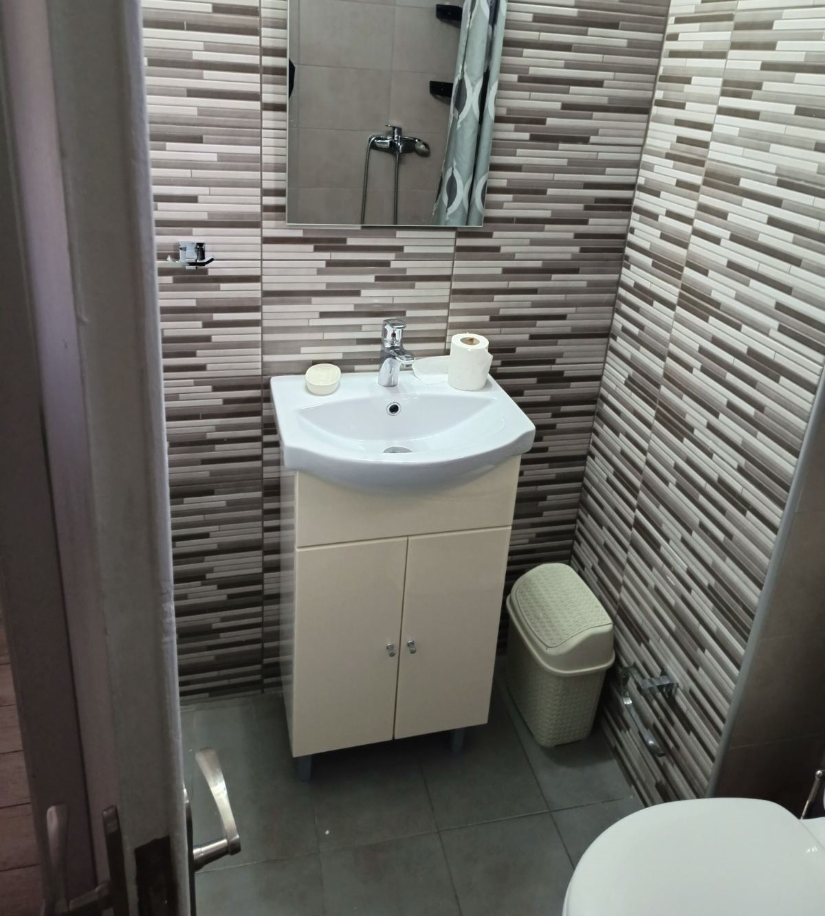 Ενοικιάζεται στο Χαϊδάρι γκαρσονιέρα επιπλωμένη και εξοπλισμένη 5