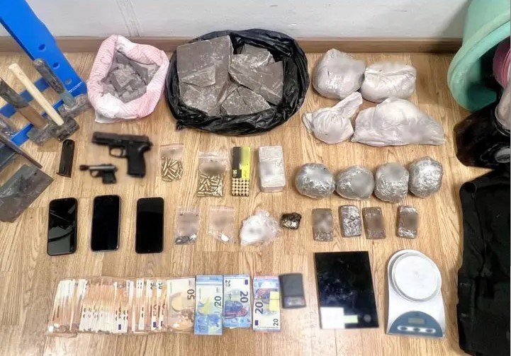 Εξαρθρώθηκε μεγάλο κύκλωμα διακίνησης ναρκωτικών στη Δυτική Αττική – Χειροπέδες στα αρχηγικά μέλη 3