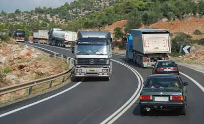 Έτσι θα έπρεπε να είναι η Παλαιά Εθνική Αθήνας - Θήβας για να δέχεται φορτηγά 111