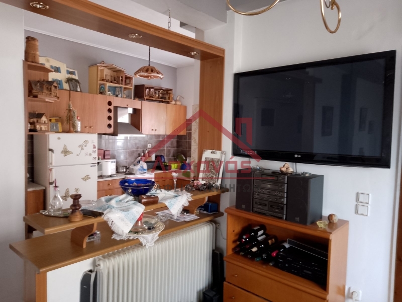 Χαϊδάρι, ενοικιάζεται επιπλωμένο διαμέρισμα στον 2ο όροφο 3