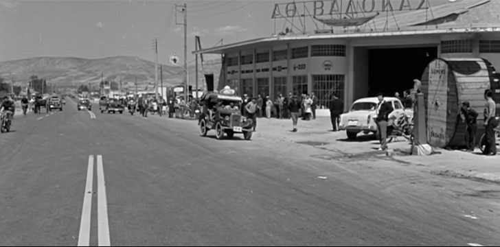 Η Λεωφόρος Αθηνών αλλάζει: Επιχειρήσεις που έσβησαν, το νέο "τοπίο" που διαμορφώνεται 8