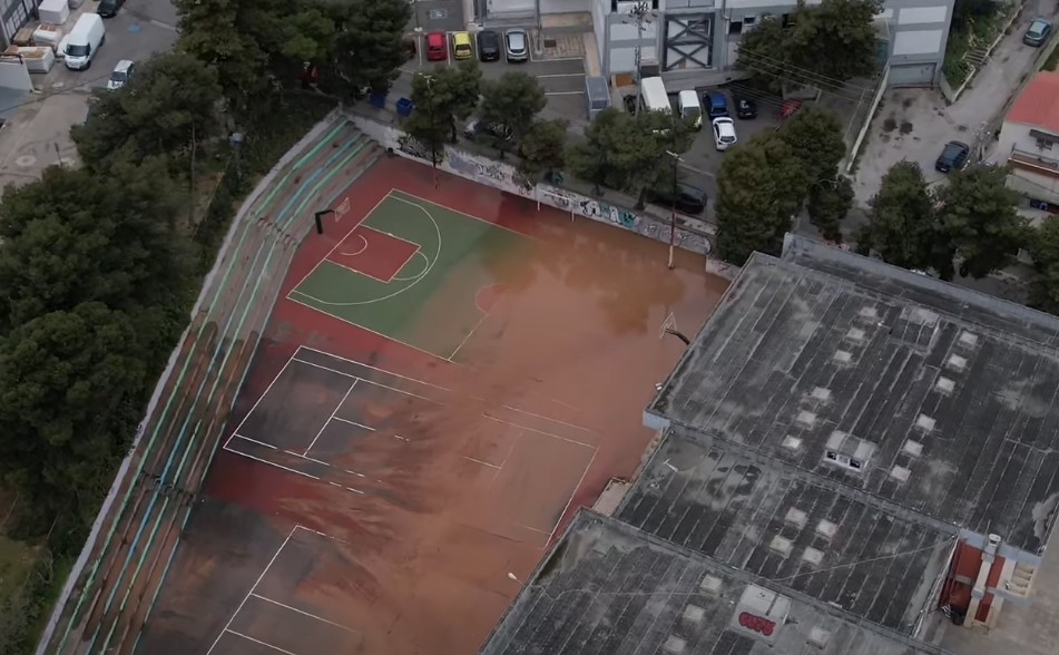 "Το δημοτικό μας... πάντα το ονειρευόμουν πισίνα!" - Εντυπωσιακό βίντεο και φωτό από καταρράκτες 3